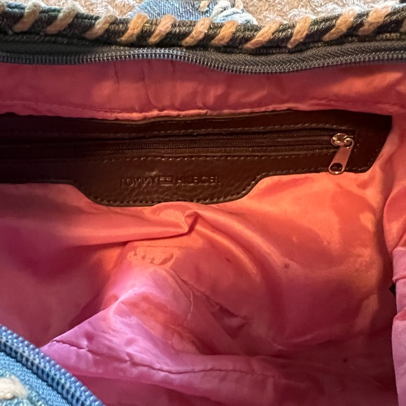 Tommy Hilfiger Hobo - Picture 8 of 9